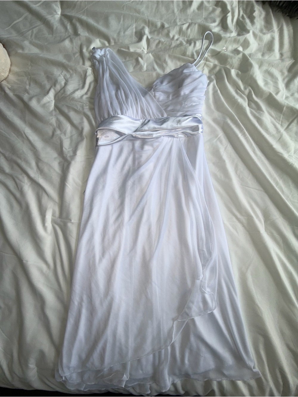 Elegant White Mesh and Satin Women's Dress
